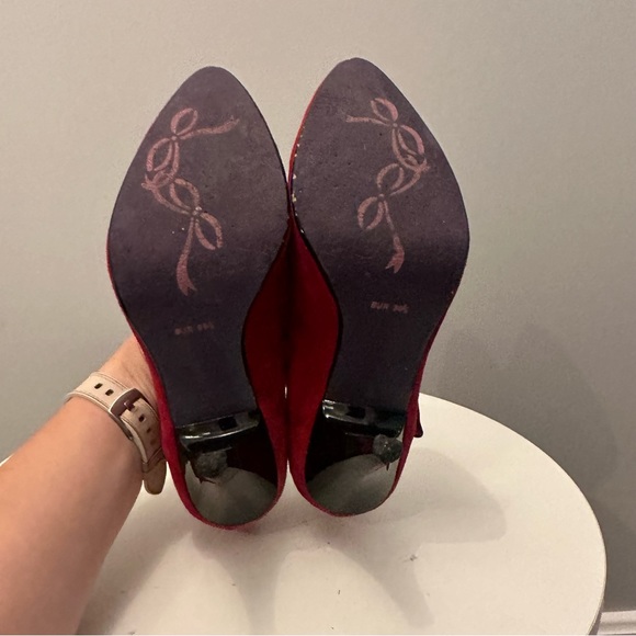 Poetic License Mary Jane Pumps. Women’s Size EU 39 1/2
(8 1/2). - Picture 3 of 6